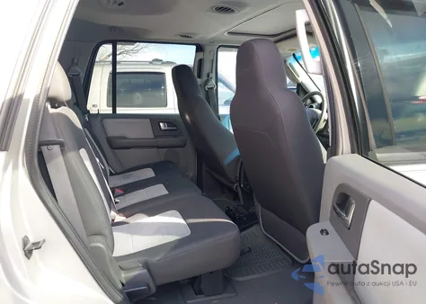 2004 Ford Expedition Xlt z USA, uszkodzony, nr VIN 1FMEU15W44LB04018